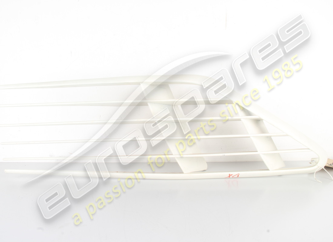 NOUVELLE GRILLE D'ADMISSION LATÉRALE DROITE Ferrari (PLASTIQUE). NUMÉRO DE PIÈCE 60671200 (1)