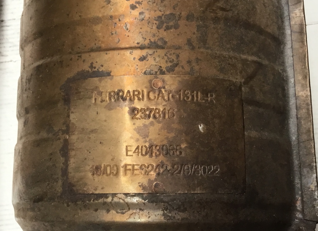 catalyseur rh utilisé ferrari complet. numéro de pièce 237816 (3)