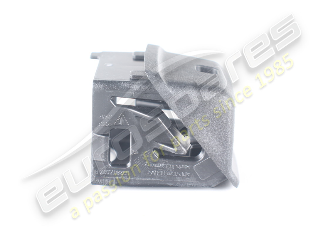 NEW PORSCHE BRACKET FOR CAMERA - MATT BLACK PKA6 (WITH FRONT AND REAR VIEW CAMERA SYSTEM AND TWO SIDE CAMERAS). PART NUMBER 992807997BOK1 (5) new porsche bracket for camera - matt black pka6 (with front and rear view camera system and two side cameras). part number 992807997bok1 (5)