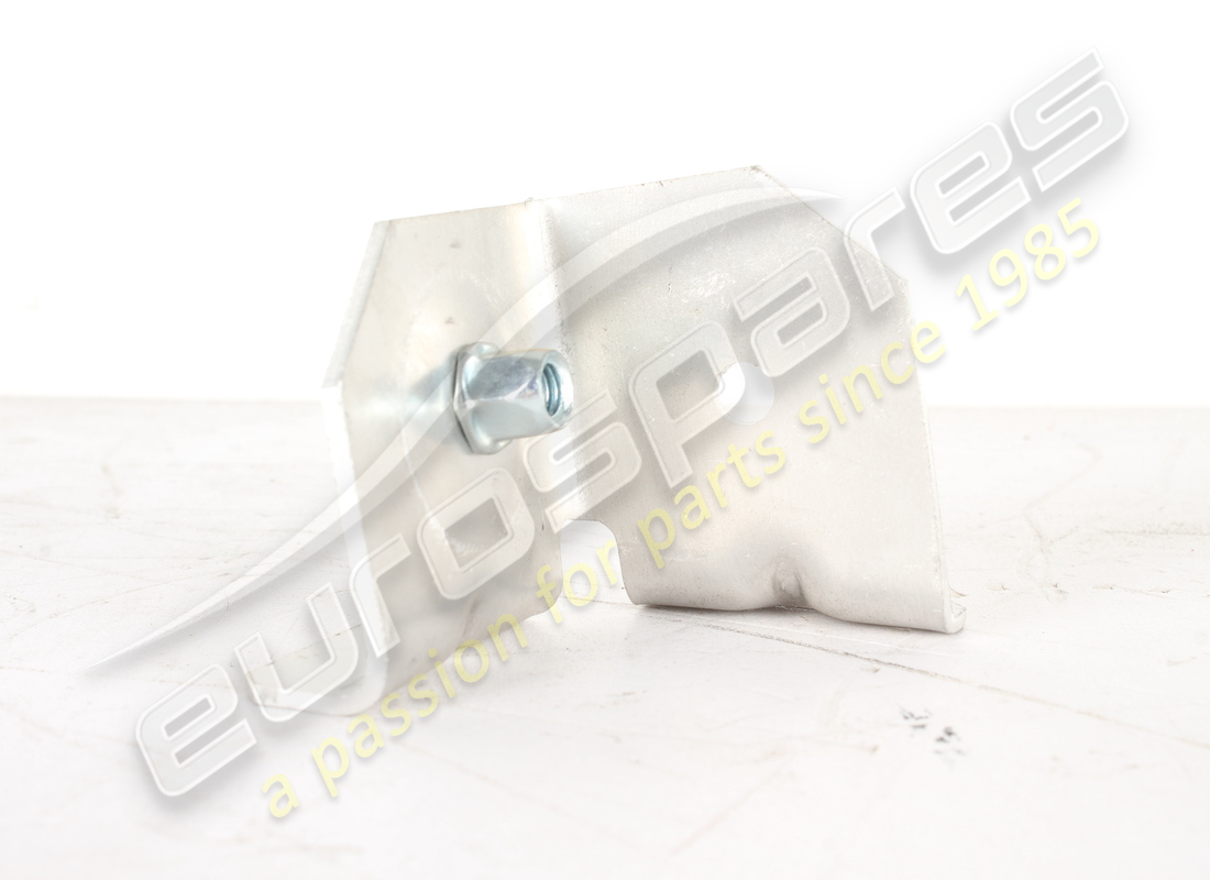 nouveau support ferrari. numéro de pièce 985256207 (2)