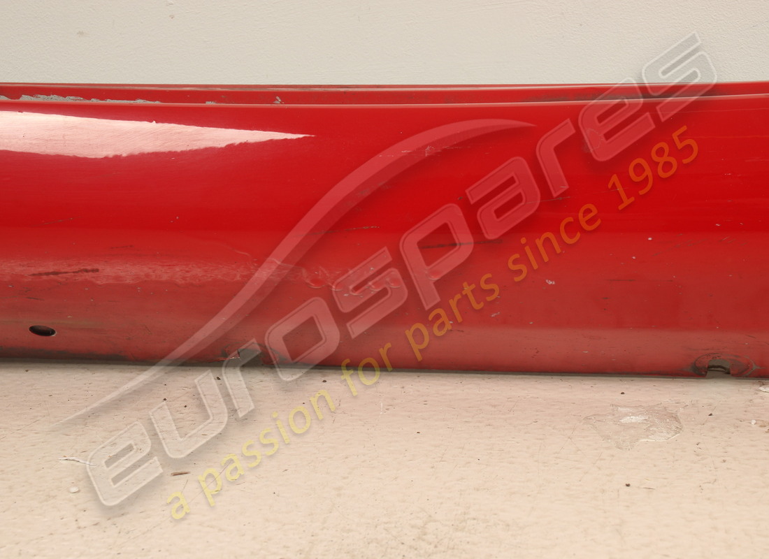 utilisé ferrari revêtement sous-porte lh. numéro de pièce 66099510 (3)