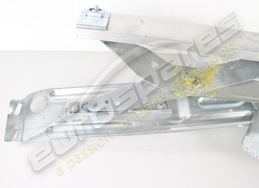 nouveau ferrari dispositif droit complet pour levage des verres. numéro de pièce 69920000 (2)