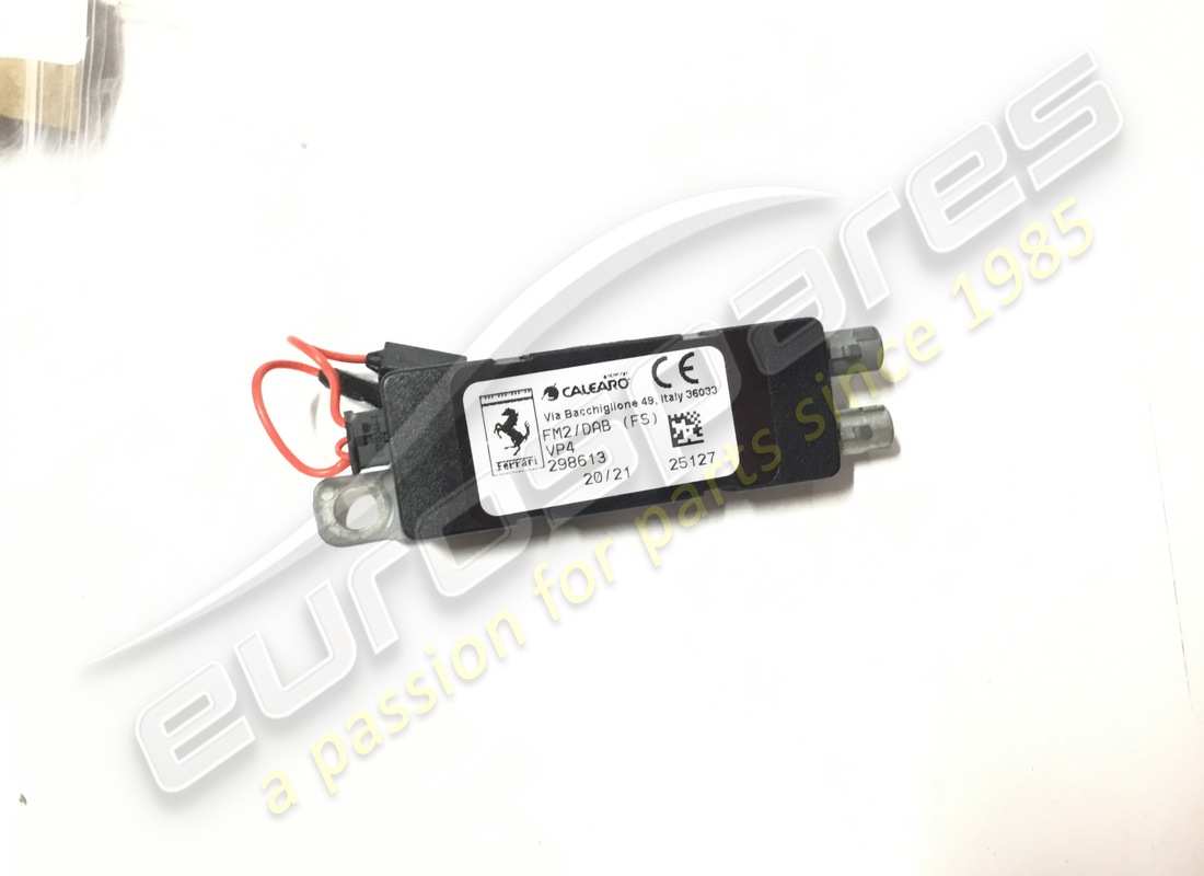 utilisé ferrari fm2/dab amplificateur. numéro de pièce 298613 (2)