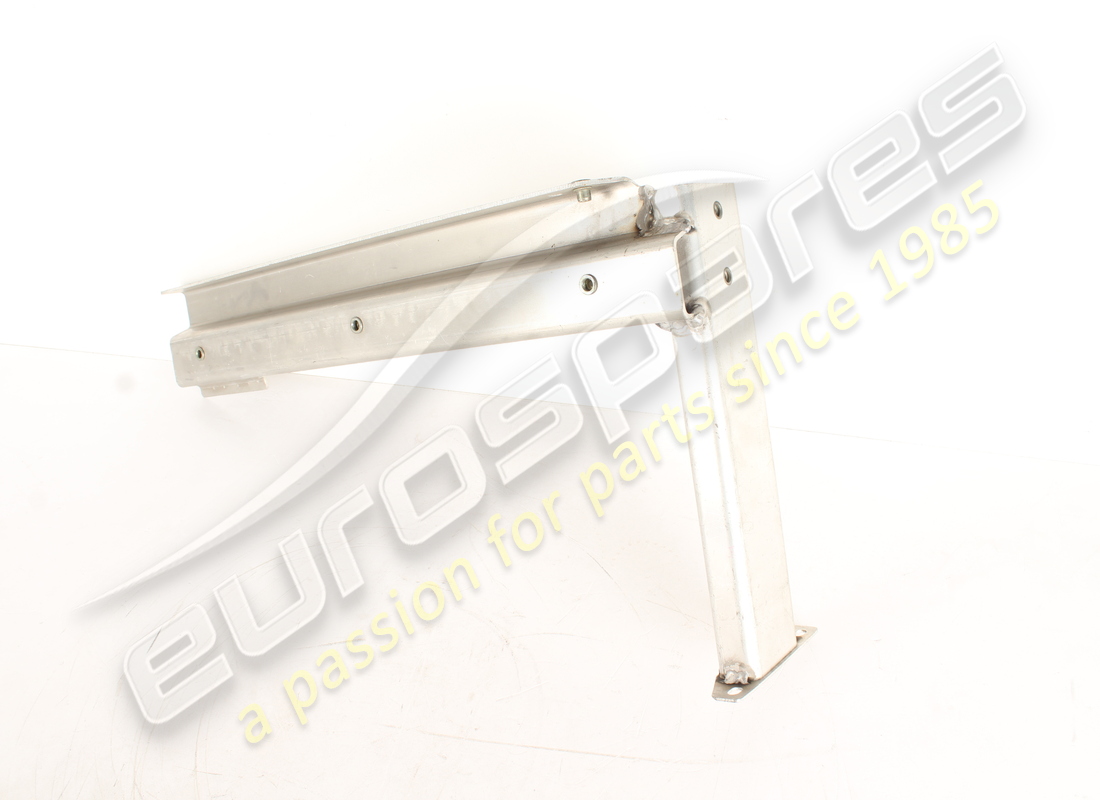 nouveau cadre arrière gauche ferrari. numéro de pièce 66992011 (2)