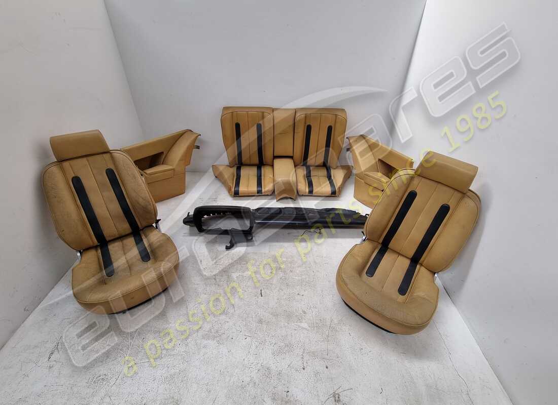 UTILISÉ Ferrari INTÉRIEUR COMPLET EN CRÈME . NUMÉRO DE PIÈCE 900114691 (1)