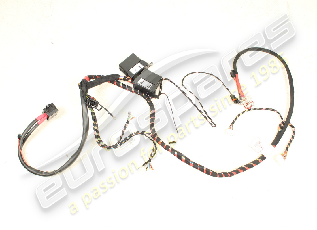 nouveau ferrari câble de connexion du tunnel arrière droit. numéro de pièce 198554 (1)
