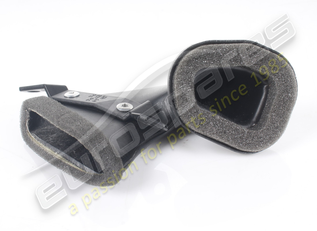 CONDUIT D'AIR LATÉRAL GAUCHE D'OCCASION Ferrari. NUMÉRO DE PIÈCE 82808100 (1)