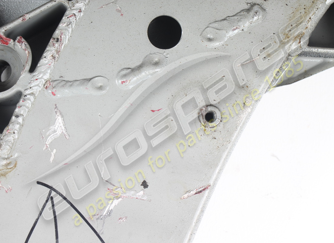 UTILISÉ FERRARI SOUS-CHÂSSIS MOTEUR. NUMÉRO DE PIÈCE 265529 (8) utilisé ferrari sous-châssis moteur. numéro de pièce 265529 (8)