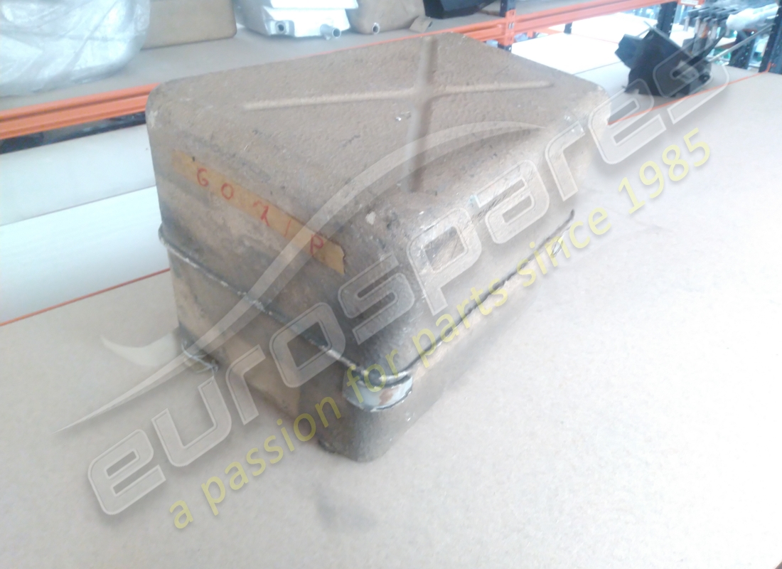 nouveau réservoir de carburant gauche ferrari. numéro de pièce 820883 (3)