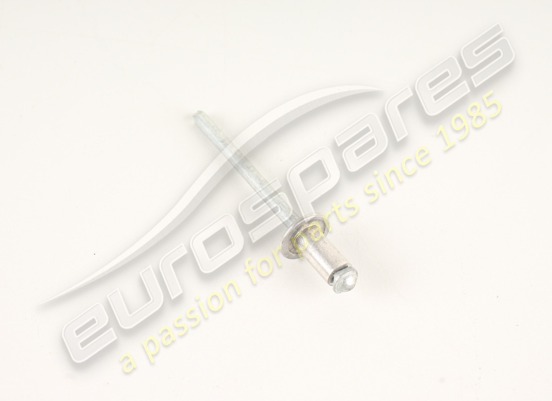 nouveau rivet ferrari. numéro de pièce 14296191 (1)