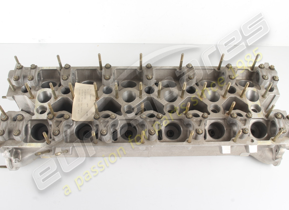 nouvelle culasse lh ferrari complète. numéro de pièce 126511 (2)