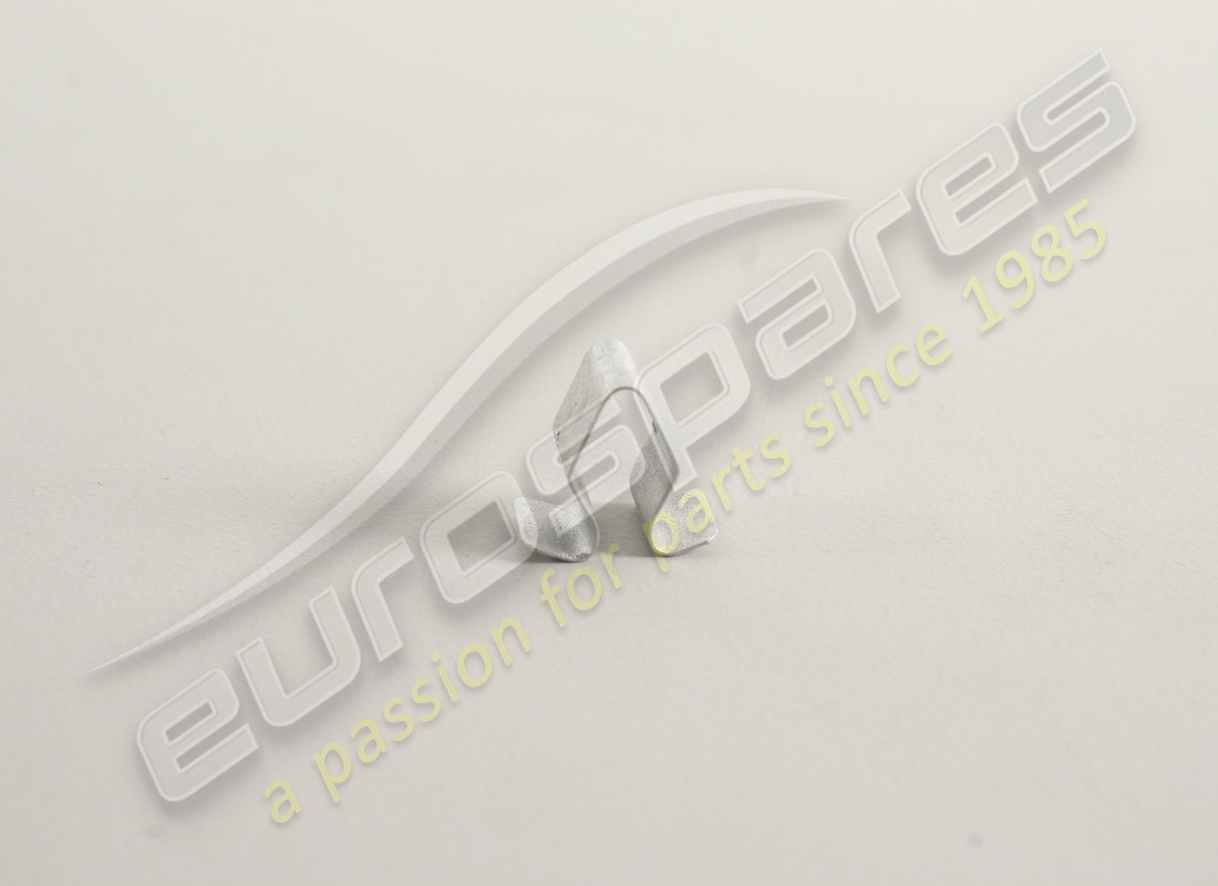 nouvelle pince porsche. numéro de pièce 99950704701 (1)