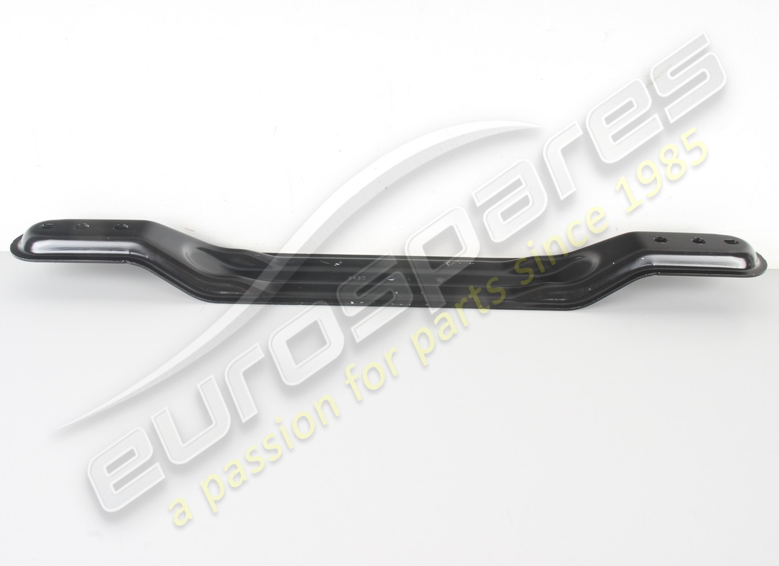 nouveau maserati renfort arrière de tunnel sous plancher. référence 670006640 (2)