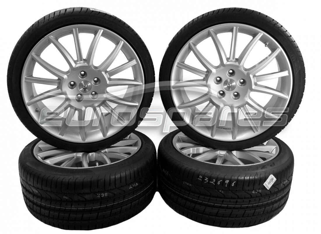 nouveau jeu de roues maserati 20. numéro de pièce 980156308a (1)