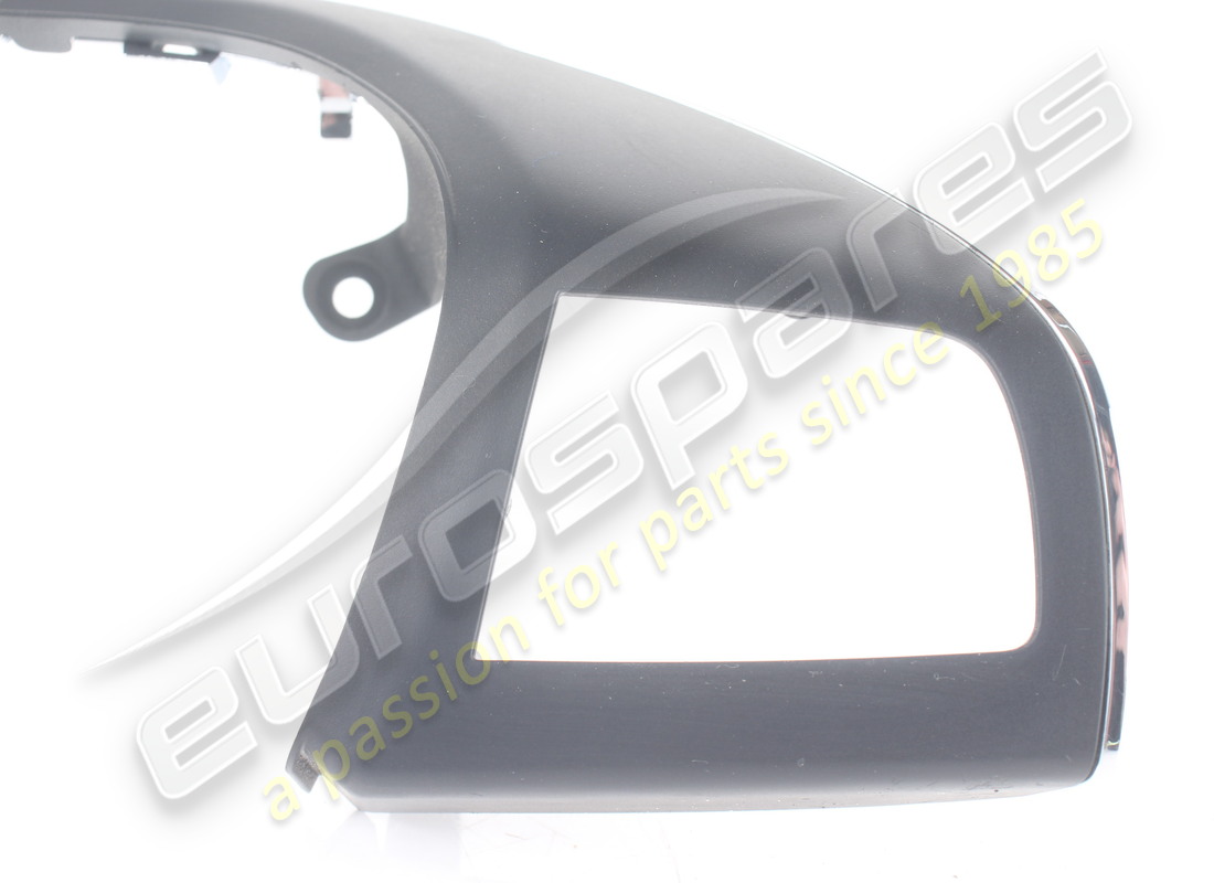 occasion maserati garniture de volant avant noire. référence 673000082 (3)