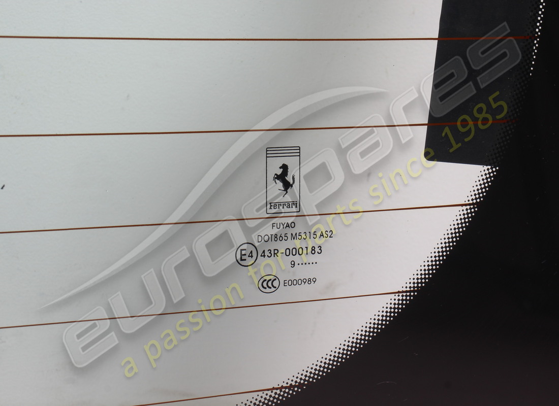 lunette arrière complète d'occasion ferrari. numéro de pièce 762704 (2)