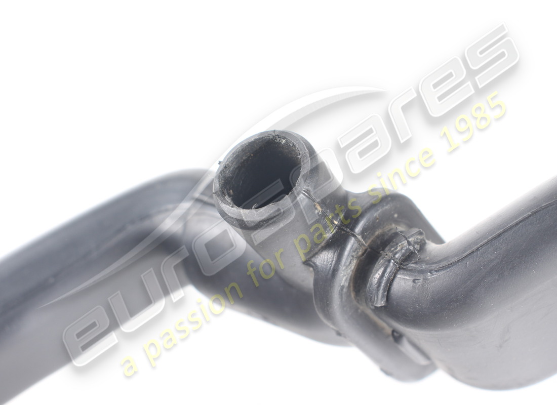 TUYAU DE VIDANGE D'EAU D'OCCASION LAMBORGHINI. NUMÉRO DE PIÈCE 4T7825597 (3) tuyau de vidange d'eau d'occasion lamborghini. numéro de pièce 4t7825597 (3)
