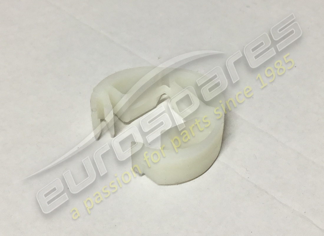 nouvelle bague d'espacement maserati pour tuyau de frein. numéro de pièce 327456313 (1)