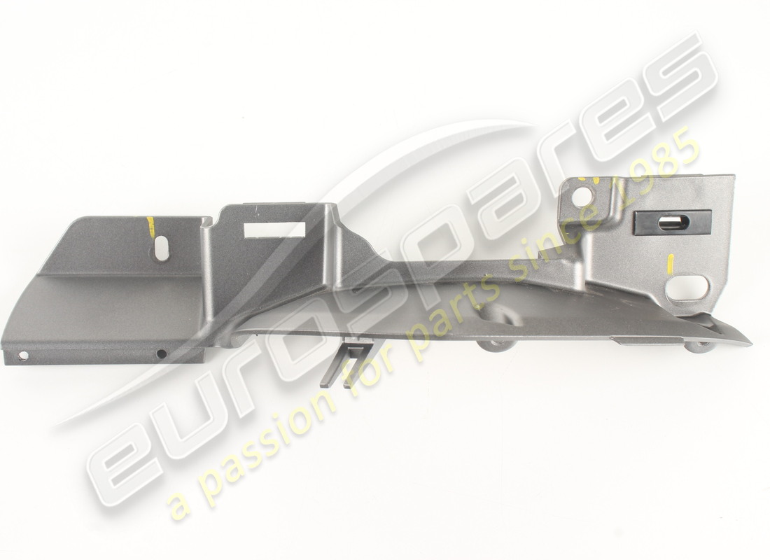 couvercle central inférieur d'occasion ferrari. numéro de pièce 82986700 (2)