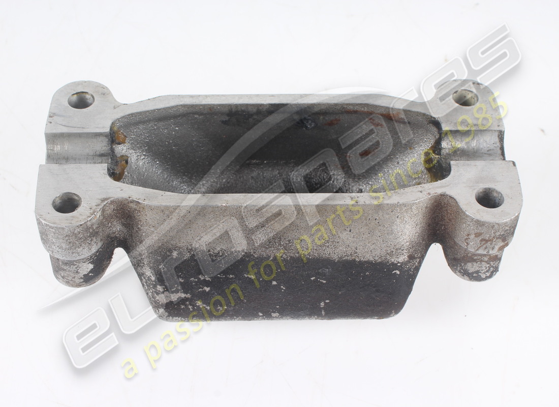 COUVERCLE DE BOÎTE DE VITESSES D'OCCASION FERRARI. NUMÉRO DE PIÈCE 108020 (2) couvercle de boîte de vitesses d'occasion ferrari. numéro de pièce 108020 (2)