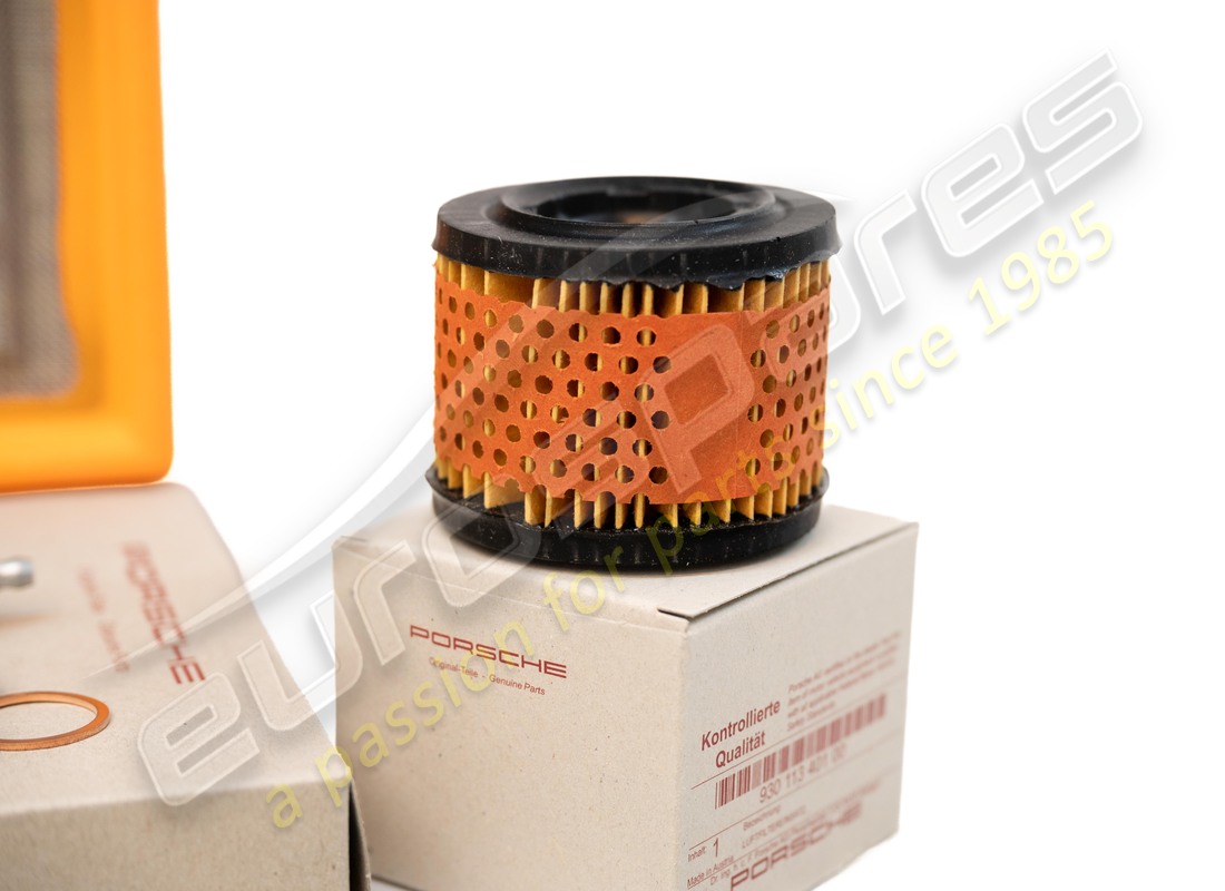 KIT D'ENTRETIEN NEUF PORSCHE - POUR INTERVALLES DE 20,000 KM - COMPRENANT : - D - MJ 1981>>. RÉFÉRENCE 91110095601 (6) kit d'entretien neuf porsche - pour intervalles de 20,000 km - comprenant : - d - mj 1981>>. référence 91110095601 (6)