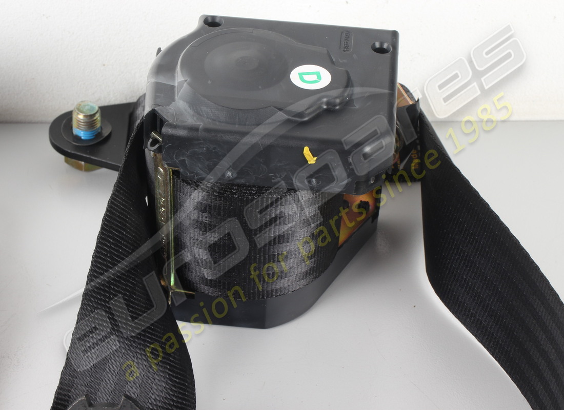 nouveau ensemble de ceintures de sécurité ferrari. numéro de pièce 64929400 (3)