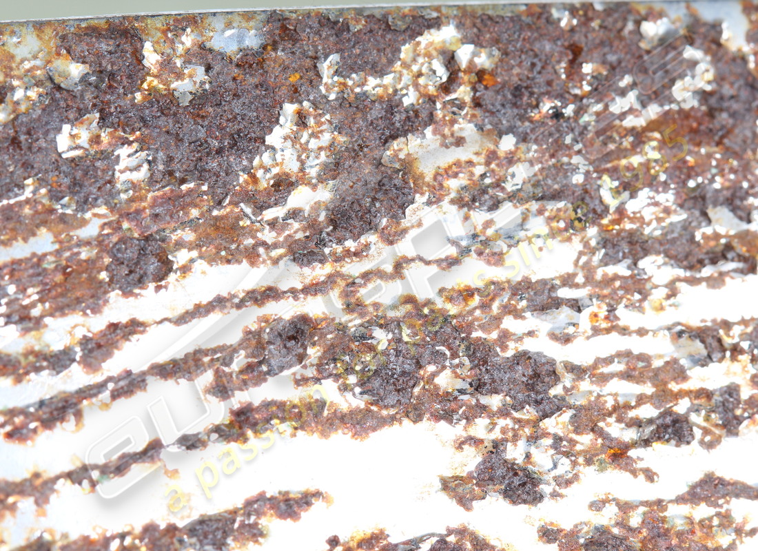 utilisé ferrari pare-choc arrière. numéro de pièce 40018004 (6)