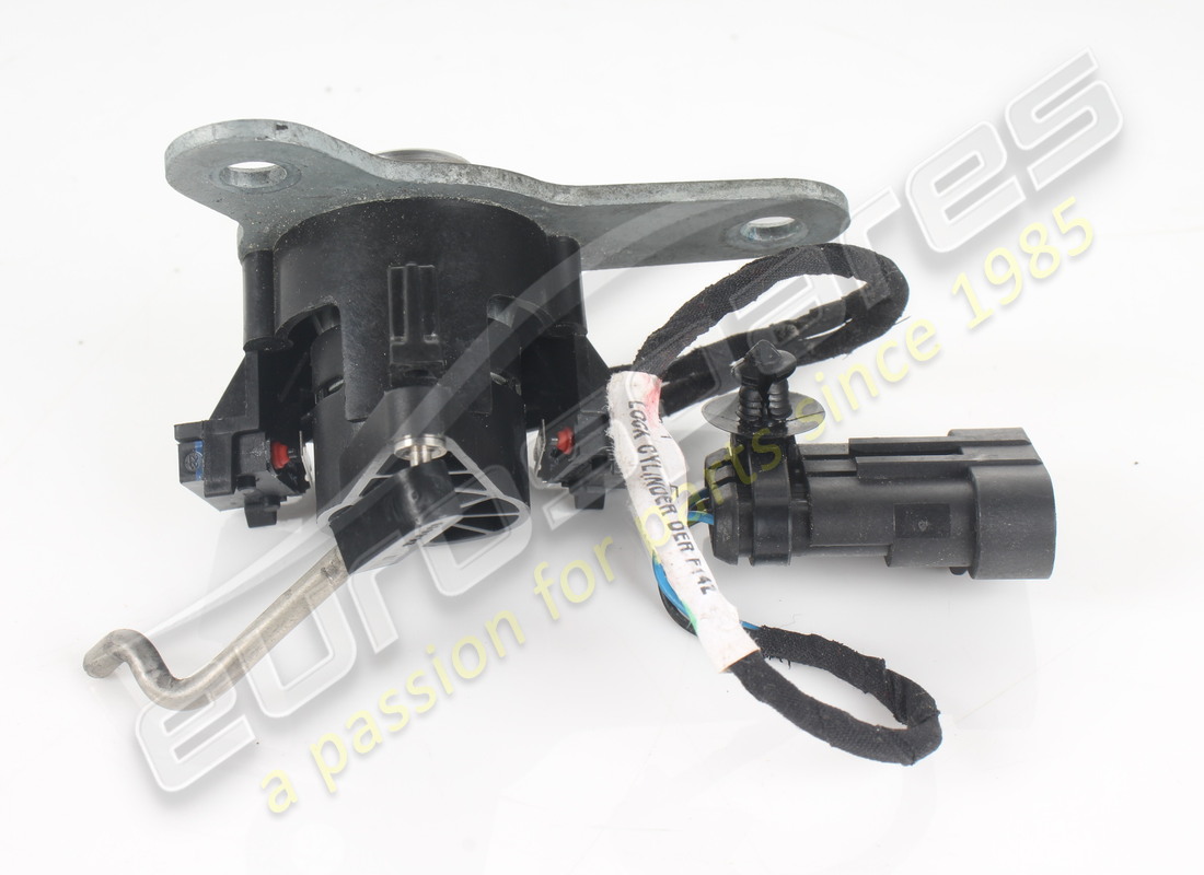 UTILISÉ FERRARI MONTAGE COMPLET DU LOQUET. NUMÉRO DE PIÈCE 82811200 (2) utilisé ferrari montage complet du loquet. numéro de pièce 82811200 (2)