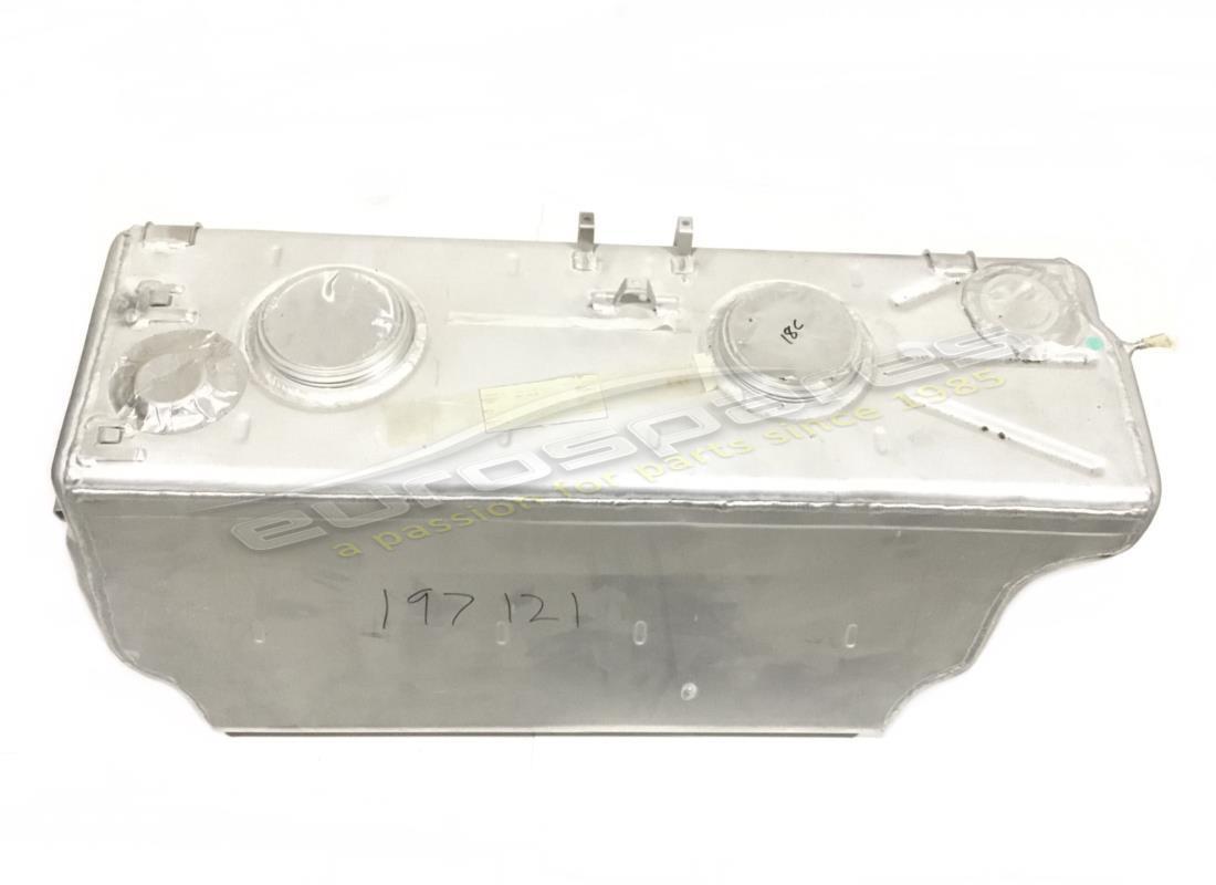 nouveau réservoir de carburant maserati. numéro de pièce 197121 (1)