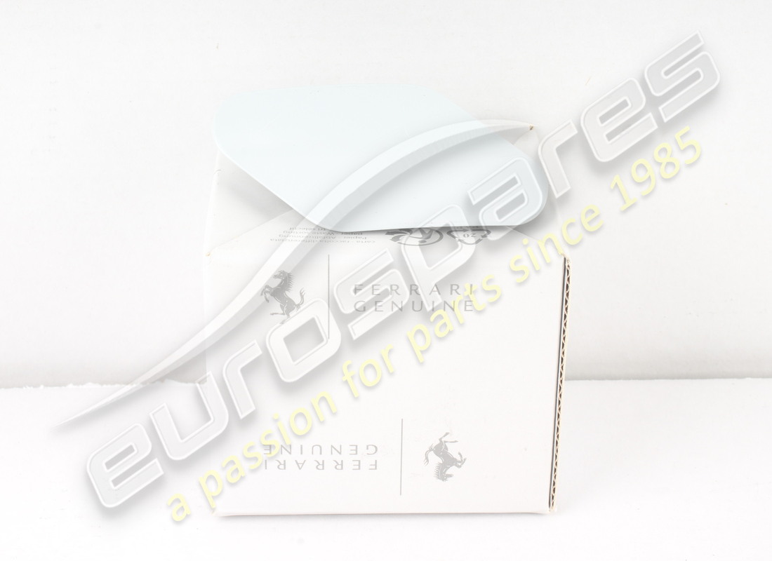 nouveau ferrari bouchon droit. numéro de pièce 65896400 (1)