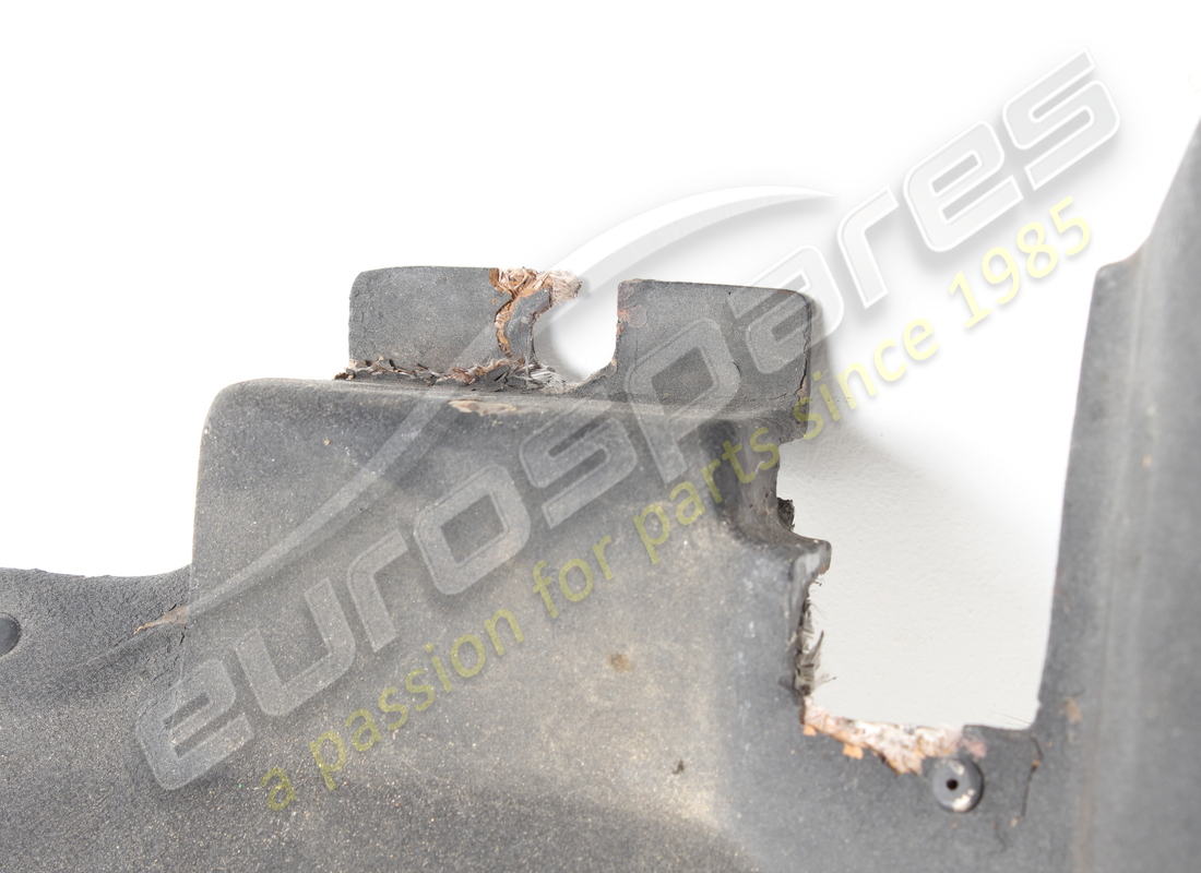 ferrari bouclier de protection thermique utilisé. numéro de pièce 64611800 (3)