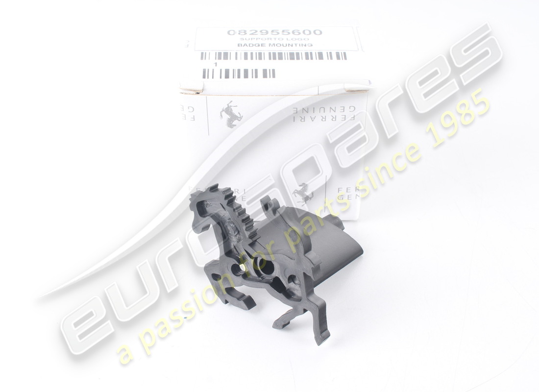 NOUVEAU MONTAGE DE BADGE FERRARI. NUMÉRO DE PIÈCE 82955600 (1) nouveau montage de badge ferrari. numéro de pièce 82955600 (1)