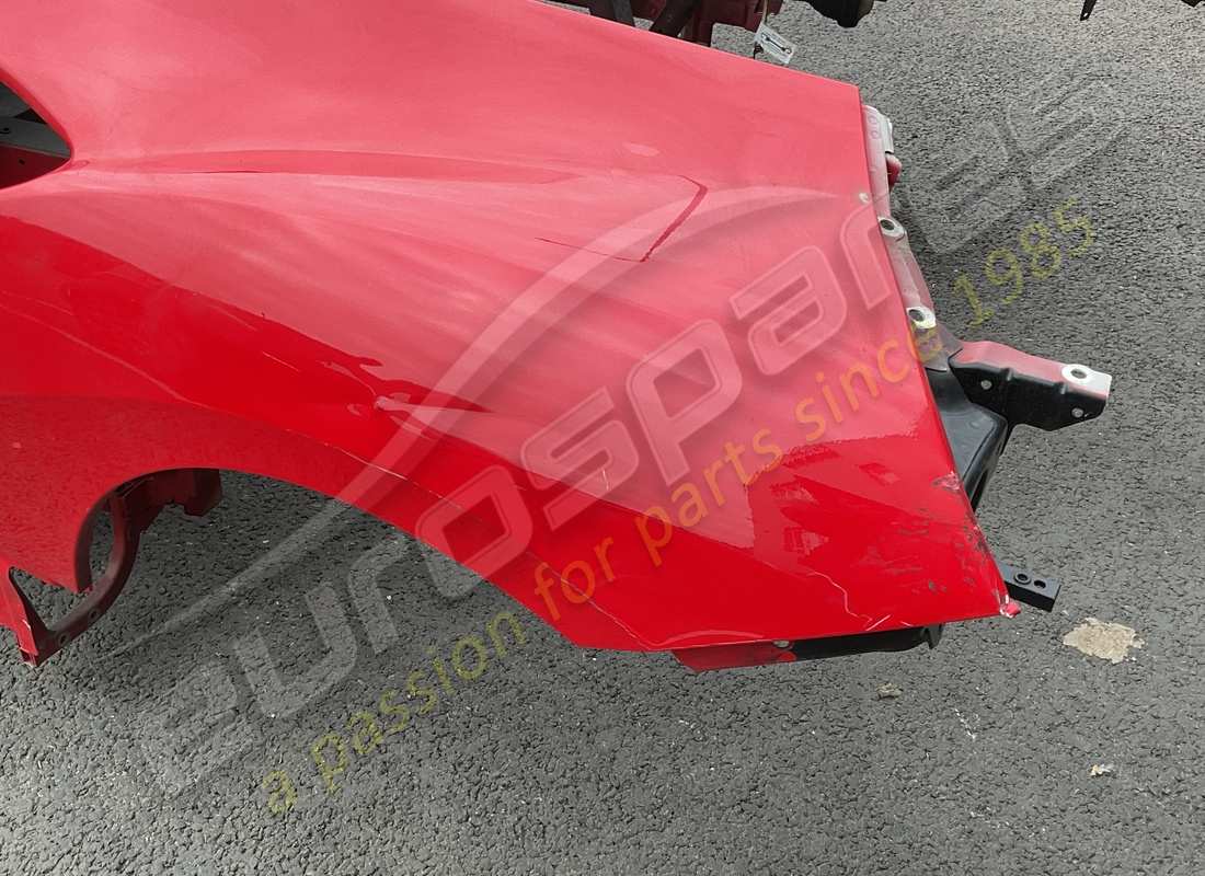 ferrari carrosserie complète utilisée. numéro de pièce 87260000 (12)