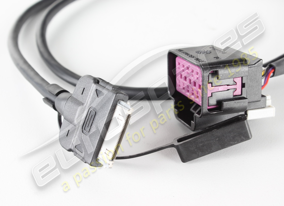 adaptateur ipod neuf ferrari (kit prêt). numéro de pièce 257948 (3)