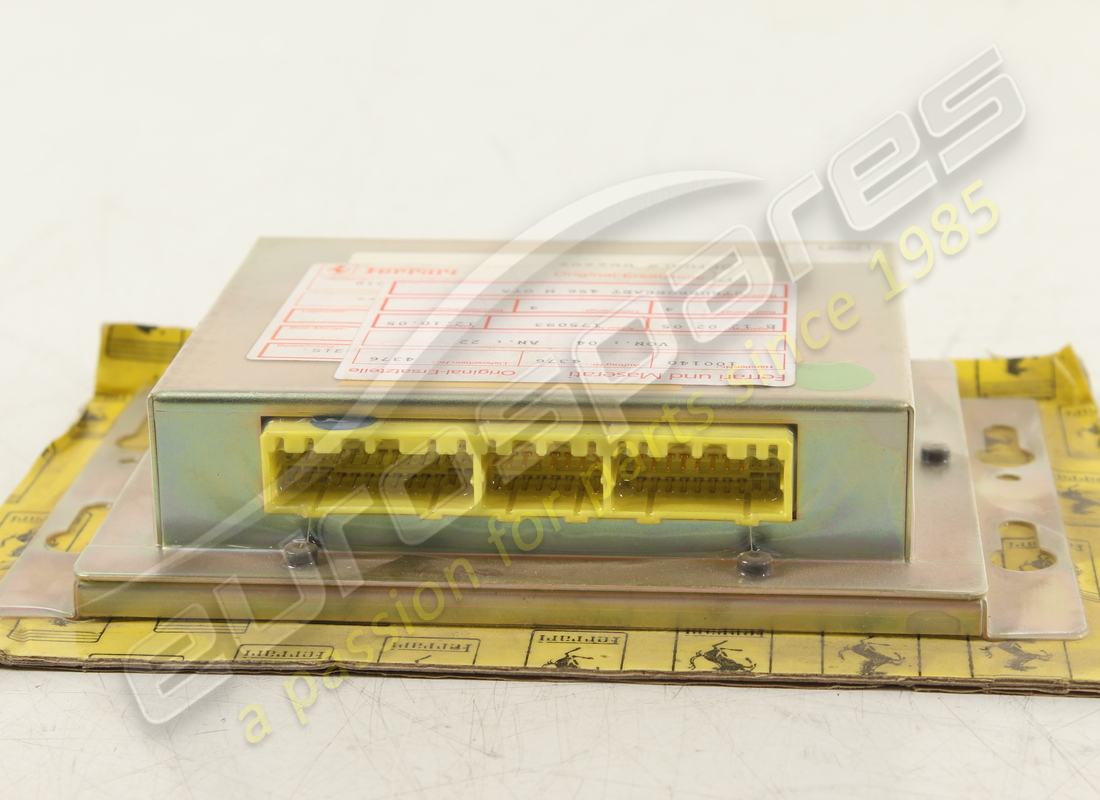 nouvelle station de commande électronique ferrari. numéro de pièce 175093 (2)