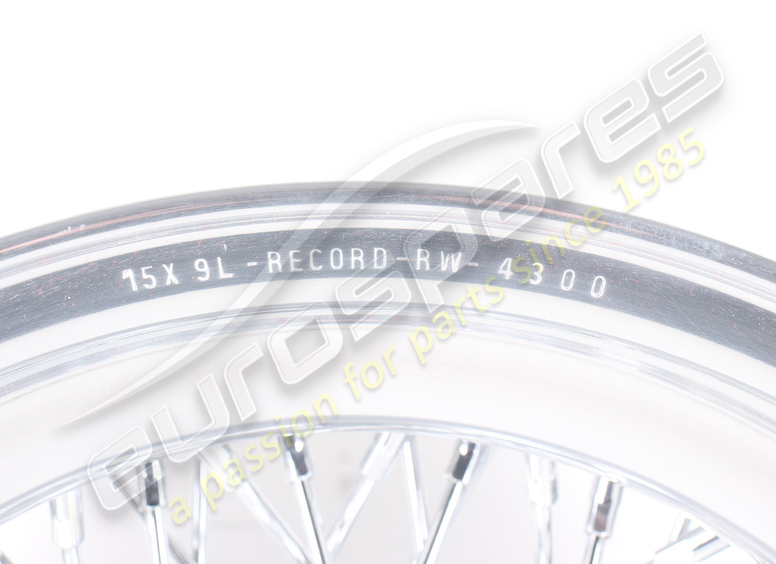 NOUVEAU FERRARI FIL BORRANI ROUES ENSEMBLE 15 X 7.5 POUCES. NUMÉRO DE PIÈCE 700835 (8) nouveau ferrari fil borrani roues ensemble 15 x 7.5 pouces. numéro de pièce 700835 (8)