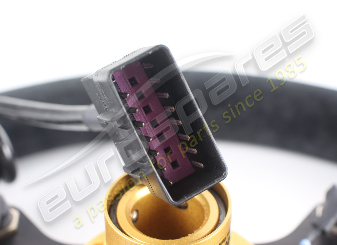 NOUVEAU VOLANT COMPLET FERRARI. NUMÉRO DE PIÈCE 272167 (10) nouveau volant complet ferrari. numéro de pièce 272167 (10)