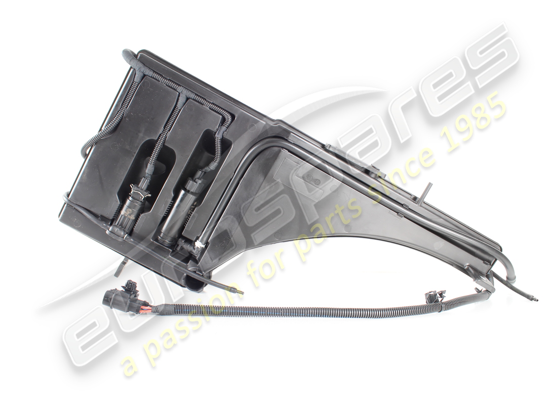 NOUVEAU RÉSERVOIR DE RONDELLE -GLACE MASERATI. NUMÉRO DE PIÈCE 670032343 (1) nouveau réservoir de rondelle -glace maserati. numéro de pièce 670032343 (1)