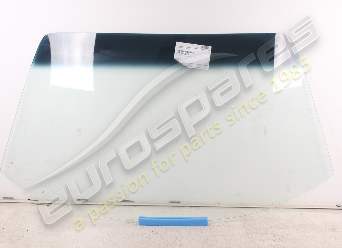 nouveau pare-brise eurospares. numéro de pièce 40314205 (1)