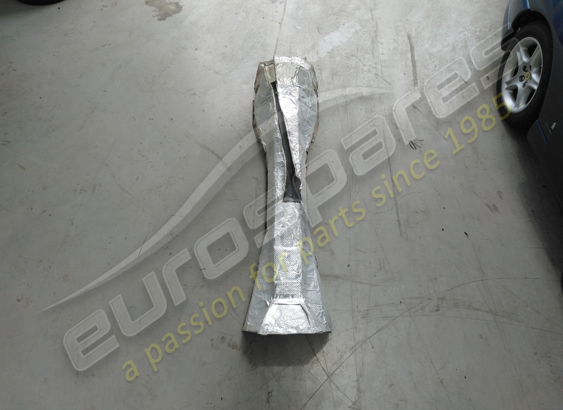 ISOLATION DU TUNNEL Ferrari ENDOMMAGÉE. NUMÉRO DE PIÈCE 64699400 (1)