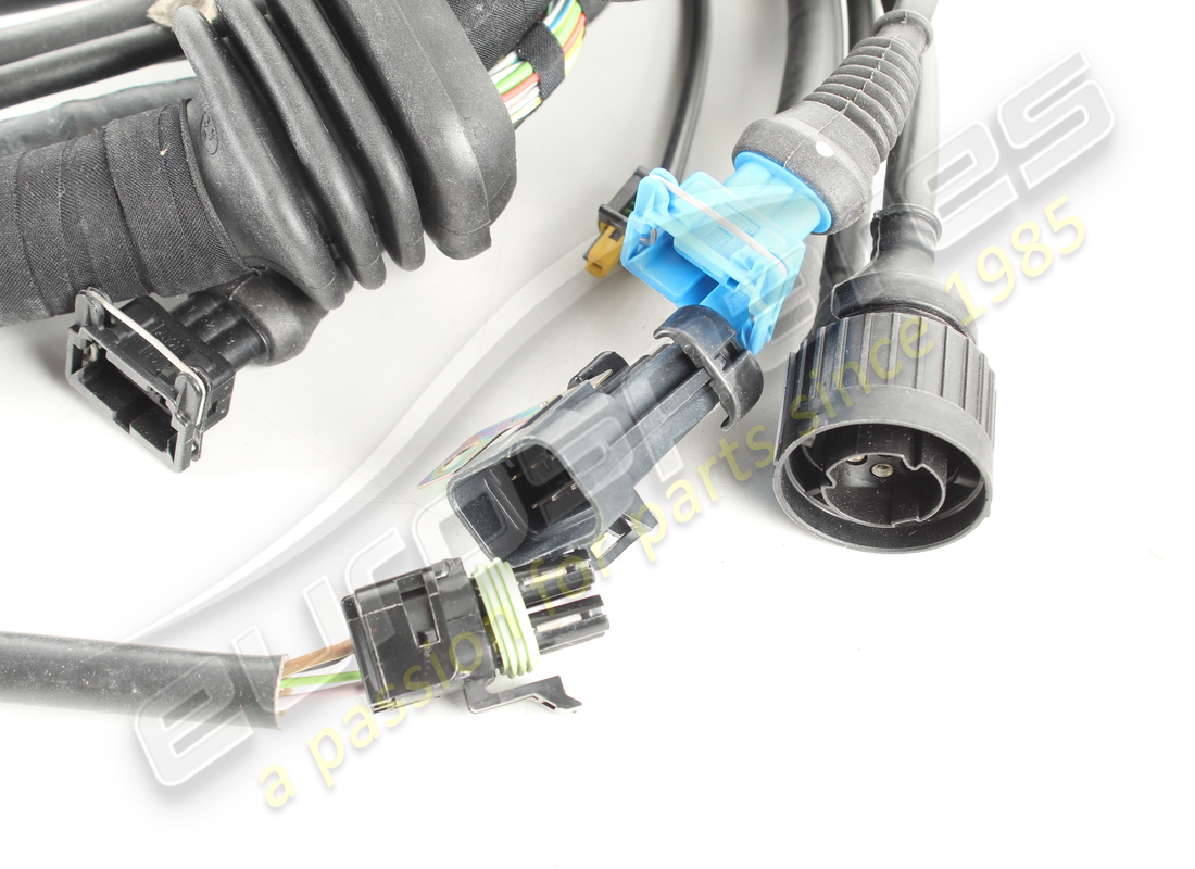 NOUVEAUX CÂBLES FERRARI POUR PALIER PRINCIPAL DROIT. RÉFÉRENCE 174495 (2) nouveaux câbles ferrari pour palier principal droit. référence 174495 (2)