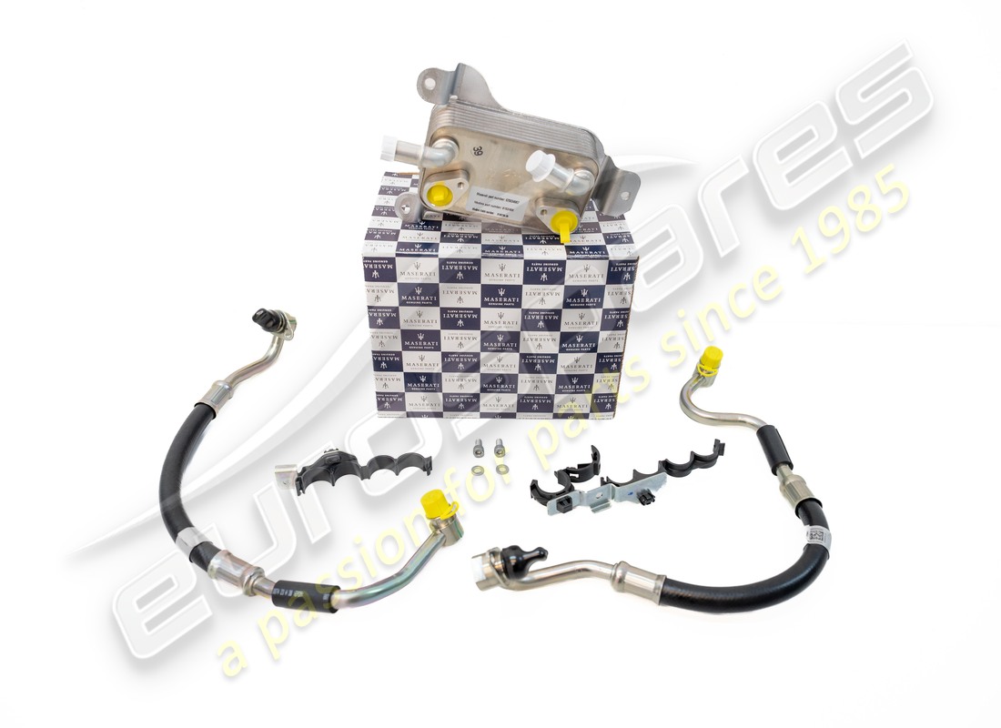 KIT D'ÉCHANGEUR D'HUILE ET DE TUYAUX DE BOÎTE DE VITESSES NEUF Maserati. RÉFÉRENCE 673004769 (1) KIT D'ÉCHANGEUR D'HUILE ET DE TUYAUX DE BOÎTE DE VITESSES NEUF Maserati. RÉFÉRENCE 673004769 (1)