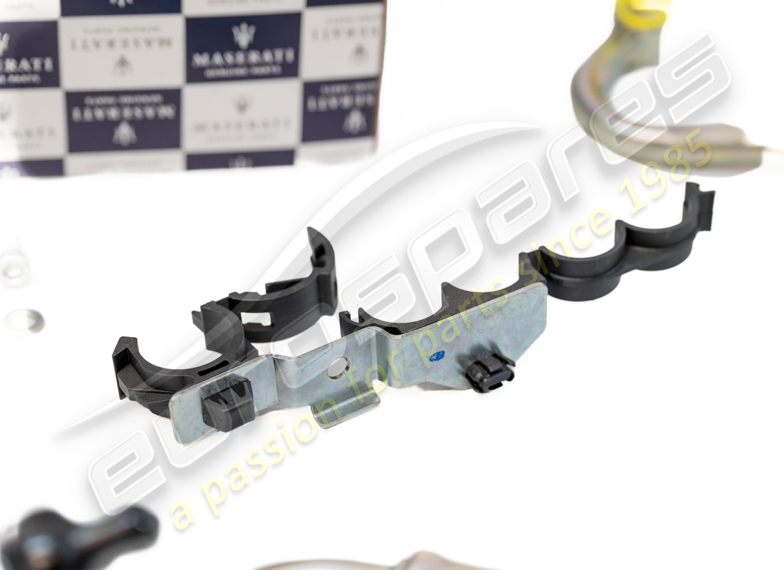 kit d'échangeur d'huile et de tuyaux de boîte de vitesses neuf maserati. référence 673004769 (7)