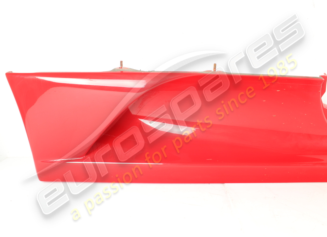 UTILISÉ FERRARI REVÊTEMENT SOUS-PORTE DROIT. NUMÉRO DE PIÈCE 69831610 (2) utilisé ferrari revêtement sous-porte droit. numéro de pièce 69831610 (2)