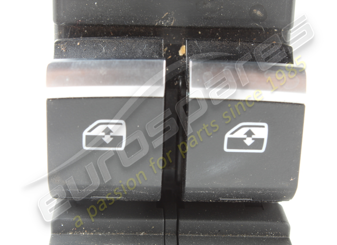 INTERRUPTEUR LAMBORGHINI UTILISÉ POUR L'ÉLECTRICITÉ. NUMÉRO DE PIÈCE 4M0959851C (6) interrupteur lamborghini utilisé pour l'électricité. numéro de pièce 4m0959851c (6)