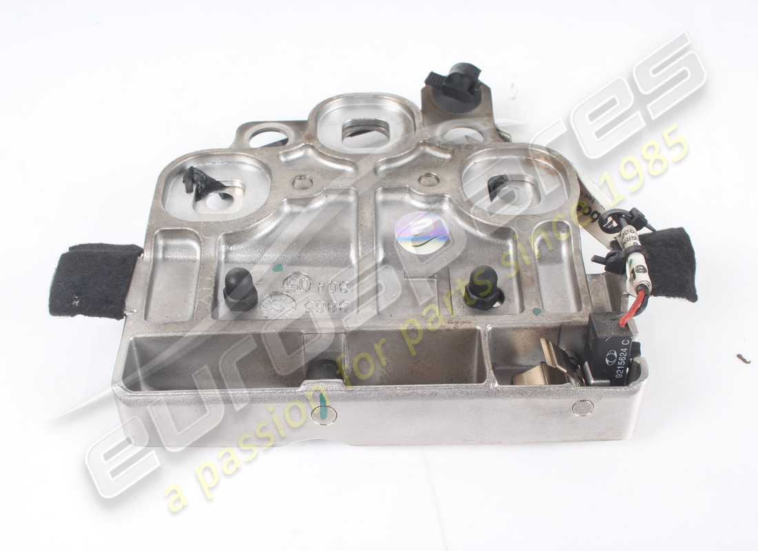 GÂCHE GAUCHE COMPLÈTE D'OCCASION FERRARI. NUMÉRO DE PIÈCE 83977900 (4) gâche gauche complète d'occasion ferrari. numéro de pièce 83977900 (4)