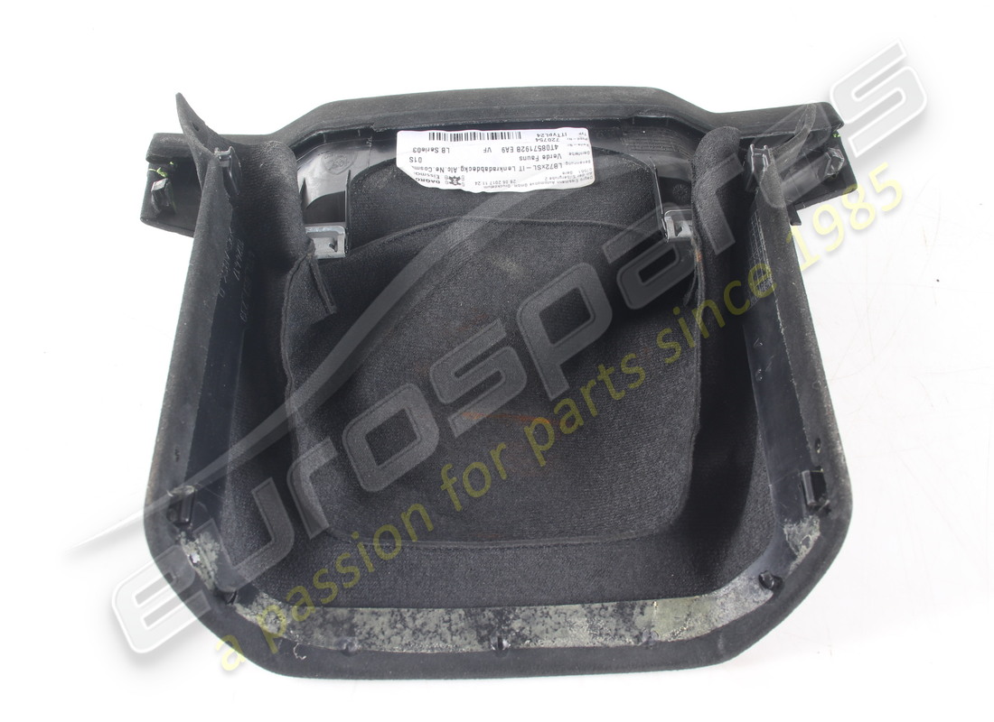 UTILISÉ LAMBORGHINI COUVERCLE DE COLONNE DE DIRECTION. NUMÉRO DE PIÈCE 4T0857192B (3) utilisé lamborghini couvercle de colonne de direction. numéro de pièce 4t0857192b (3)