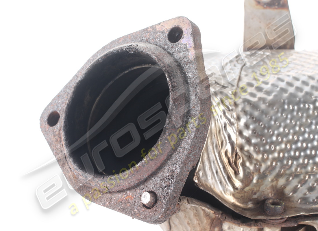 CONVERTISSEUR CATALYTIQUE D'OCCASION MASERATI AVEC PROTECTION. RÉFÉRENCE 673001425 (7) convertisseur catalytique d'occasion maserati avec protection. référence 673001425 (7)