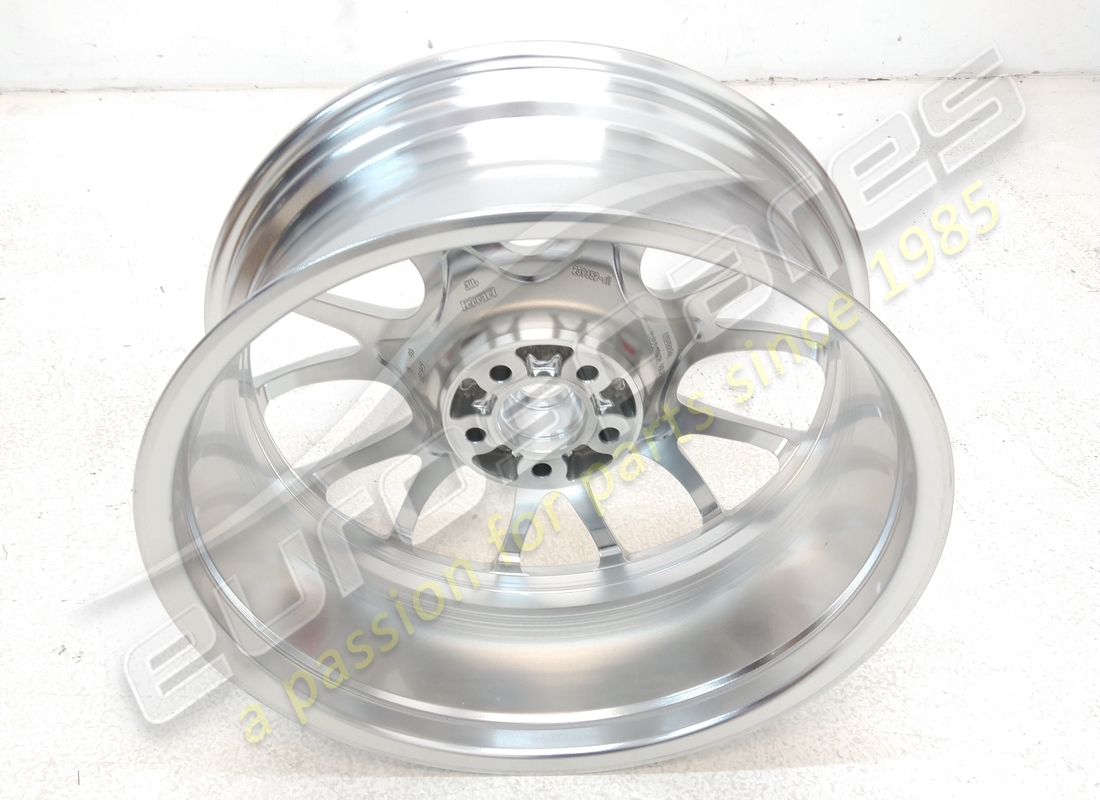 nouvelle jante de roue avant ferrari. numéro de pièce 239705 (3)