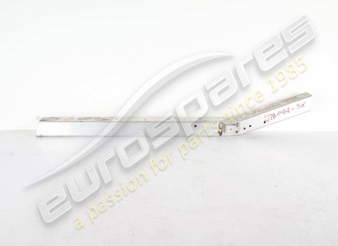 nouveau ferrari diagonale externe supérieure gauche f. numéro de pièce 278044 (2)